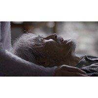 おじいちゃんは18歳!?女性との会話にホッコリ♪