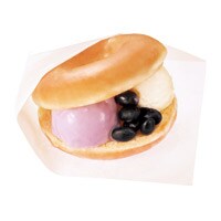 本日より!クリスピー・クリーム・ドーナツの新作はアイスサンド!