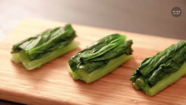 茎も葉も均等に!ほうれん草のゆで方