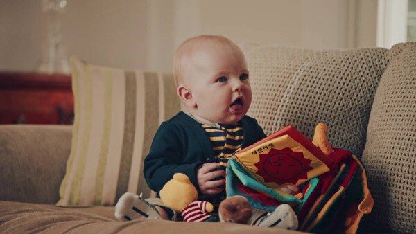 癒されると話題? 39名の赤ちゃんの声がつむぐ歓喜の歌