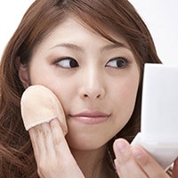 自分の顔にコンプレックス…95%の女性がYES