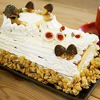 「ケーキ高い…」でもコンビニのあれで簡単につくれるぞ！