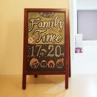 スタバやモスを模して言いにくい事をほっこり伝える黒板アートに挑戦