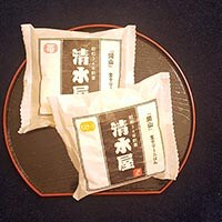 【見かけたら買い】清水屋の生クリームパンは一度試すべき！