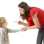 子どもを脅して育てないための心得とは？