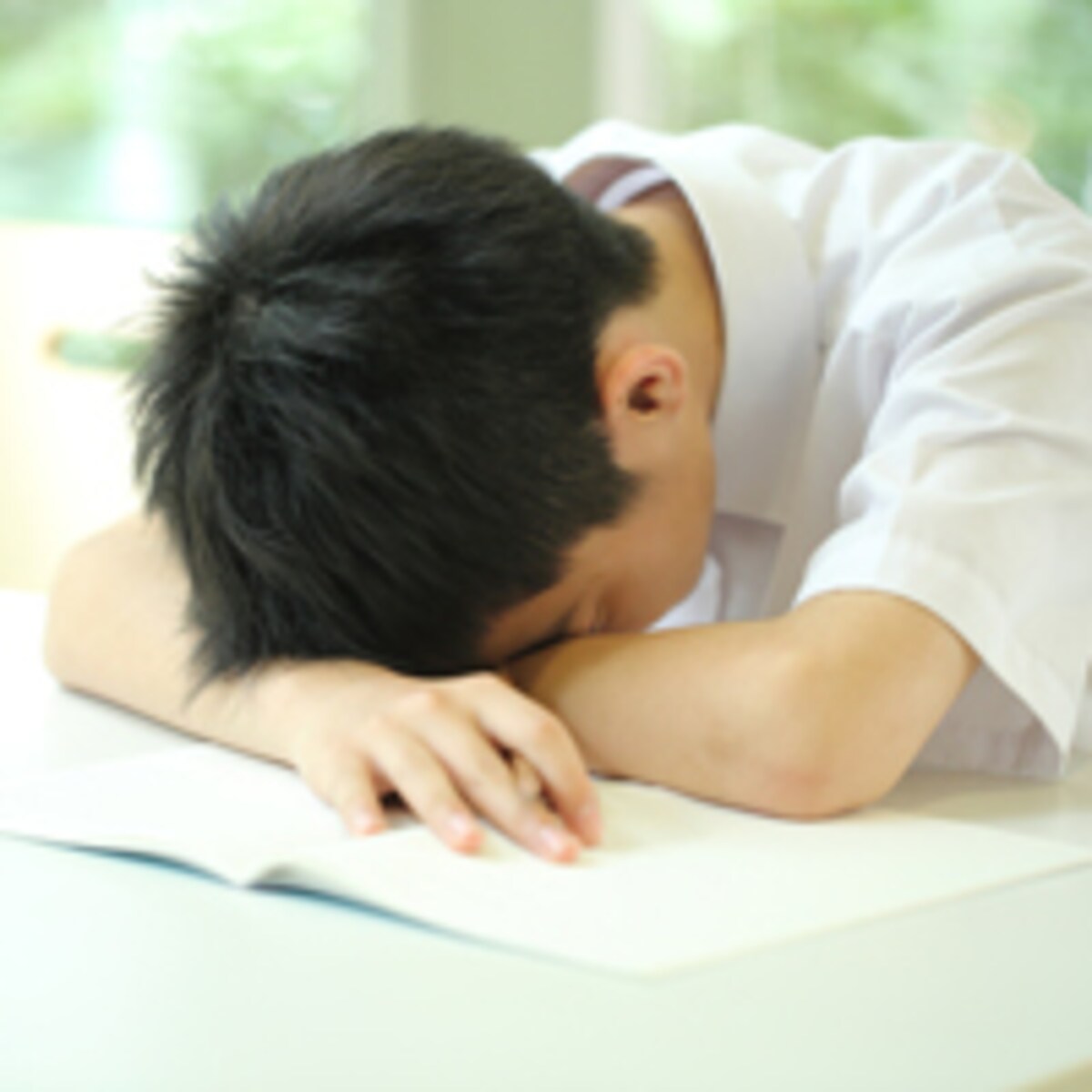 朝起きられない子……睡眠障害をチェックする4つのポイント