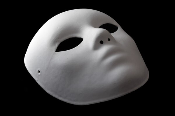 【仮面夫婦?】妻たちが夫への愛情が薄れても結婚生活を続ける理由1位は