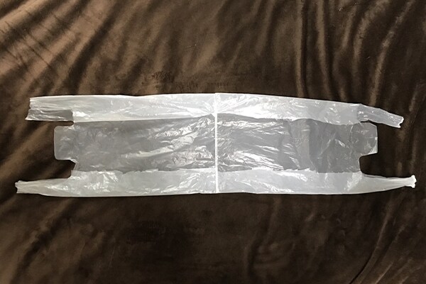 ビニール袋を縦に切る