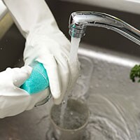 もしシンクの排水口がつまったら…◯◯で簡単につまりを解決できるかも？