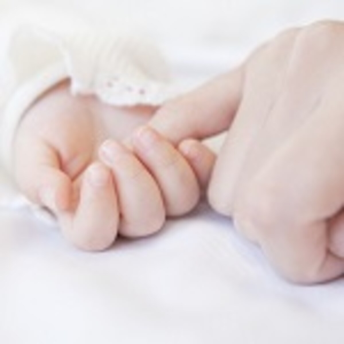 貧困に育児放棄…「赤ちゃんポスト」誕生の背景にある母親の困難