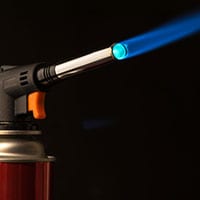 いよいよこの時期！ゴキブリ退治に火を使ってはダメ