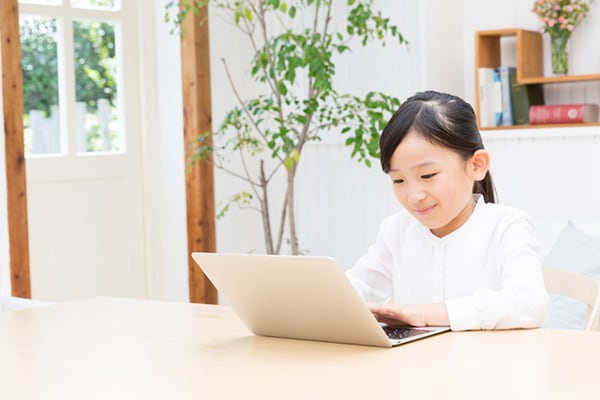 もしも子どもにプログラミングを学ばせるならどの言語？