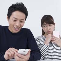 夫の「女友達」が気になって仕方ないとき どうすれば？