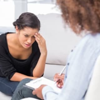 ストレス軽減！女性は涙を流しただけ強くなる⁉　泣くことのススメ