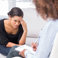 ストレス軽減!女性は涙を流しただけ強くなる⁉ 泣くことのススメ