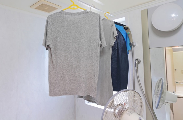 【梅雨対策】洗濯物を室内に干すなら○○がよかった!?