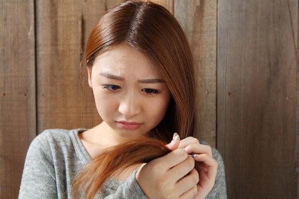 【念入りケアが大切】梅雨時期の髪のうねりを抑える方法は？