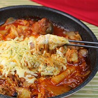 【とろチー】SNSで話題のチーズタッカルビを自宅で簡単に作る方法