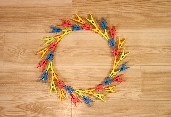 【子どもの頃にやってた?】洗濯バサミを○○に変身させる方法