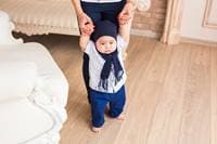 赤ちゃんの頭の形にまつわる【ウソ・ホント】に答えます！