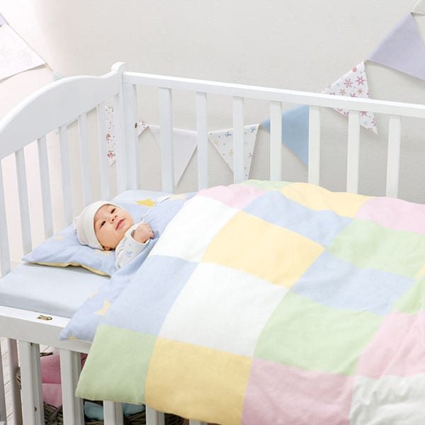 ベビーふとん「きれいがスヤスヤ」