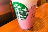 【カスタマイズ】スタバで超かわいいピンクドリンクを頼む方法