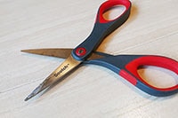 【身近なちょいテク】切れ味の悪いハサミは〇〇で復活する