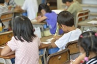 子どもの授業参観で見るべきポイントと気を付けたいマナー