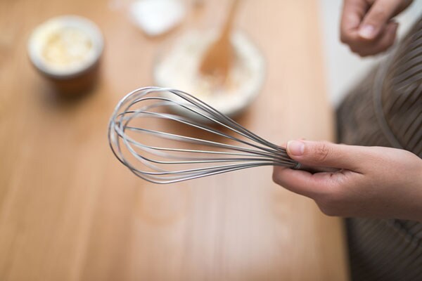 クリーム作り以外にも使える!泡だて器の活用方法