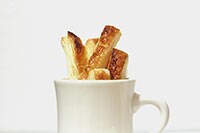 【お菓子作り初心者でも作れる】超簡単なシュガーパイレシピ