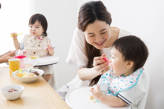 食べるのがゆっくりで食事に時間がかかる！どうすればいい？