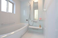 【ちょいテク】浴室鏡の曇り止め対策に使える身近なものとは?