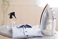 やりたくない！夫のワイシャツアイロンがけ問題を解決するには？