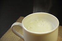 ○○を入れる!?試してみたいホットミルクのアレンジレシピ3選