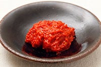 【この手があった！】どうしても使い切れない豆板醤の活用レシピ