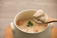 「飽きた」なんて言わせない！残ったシチューのリメイクレシピ