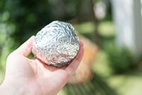 【素朴な疑問】おにぎりはラップとアルミホイルどっちで包む?