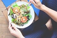 じわりブーム？最近見かけるシリアルサラダって何？