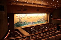 子どもを預けられて安心！託児所のある劇場案内