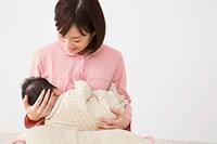 友人ママが突然授乳を始める…これって一般的？