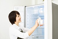 【大掃除で断捨離】冷蔵庫の片付けと掃除テクニック
