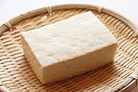 からあげにもなる!?豆腐を使ったヘルシーレシピ3選