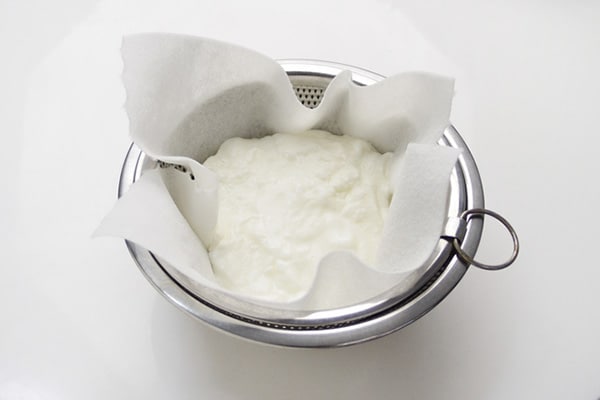 ヨーグルトが贅沢スイーツに変身♪クレームダンジュの作り方