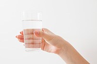 確実に止まる!?　しゃっくりを簡単に止める方法は？