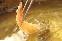 【凝固剤を使わずに】家庭でできる油の処分方法とは？