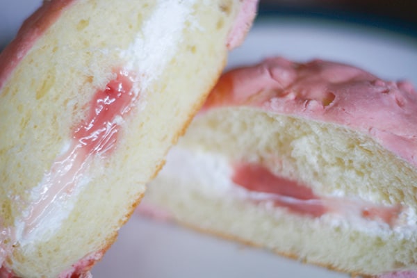 【ジェニかも!?】ローソン・いちごのメロンパンが超かわいい♪