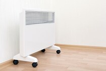 【エアコンにプラスするなら？】置く部屋別！オススメのヒーター選び