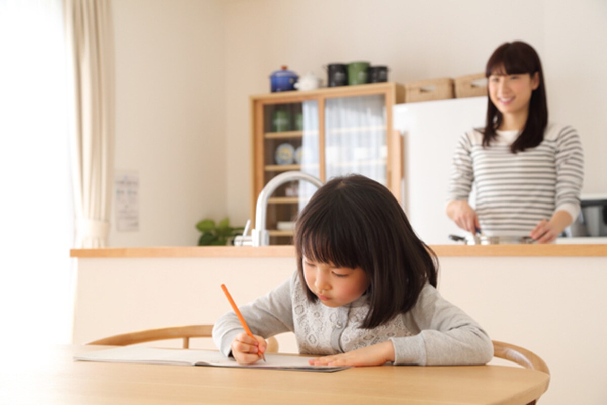 【専門家が回答】子どもの学習机は必要？　不要？