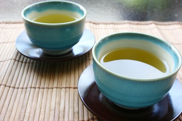 【知恵】しぶとい“茶渋”はアレを使って落とす！