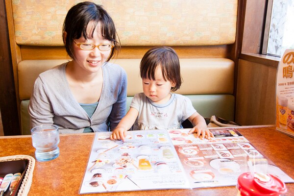 【身近な問題】外食先で飲食物をこぼしてしまったらどうする？